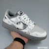 کتونی نایک اس بی دانک Nike SB Dunk Low سفید طوسی