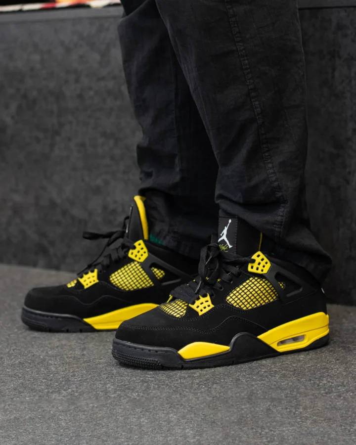 کتونی نایک ایر جردن Nike Air Jordan 4 Thunder