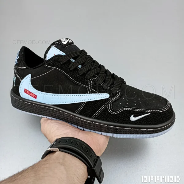 نایک تراویس مشکی آبی